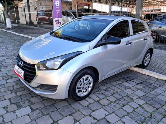 HYUNDAI HB20 1.0 COMFORT PLUS 12V FLEX 4P MANUAL HYUNDAI HB20 1.0 COMFORT PLUS 12V FLEX 4P MANUAL